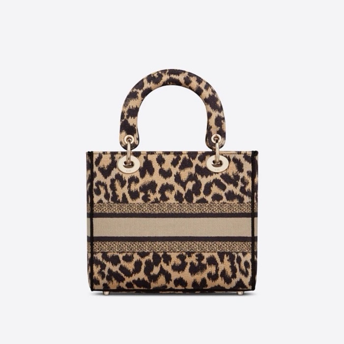 3dbfd8aacdf56328c5c4a32c3850582a_1719736433_0209.JPG 3dbfd8aacdf56328c5c4a32c3850582a_1719736433_0209.JPG