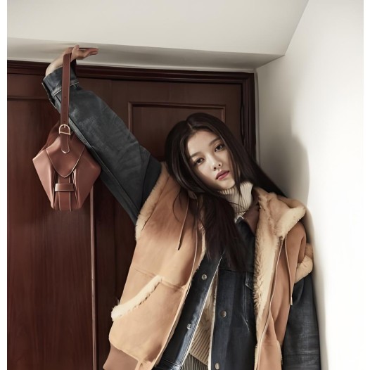 ❤셀린느 김유정 로미 서플 라지 숄더 백 - Celine Womens Brown Shoulder Bag - ce136x