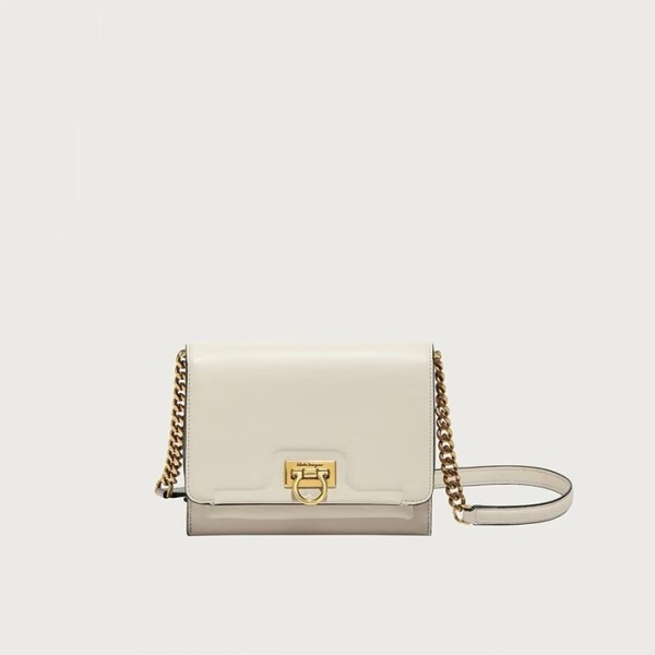✨페라가모 여성 트리폴리오 플랩 숄더백 - Ferragamo Womens Trifolio Flap Bag - sf26x