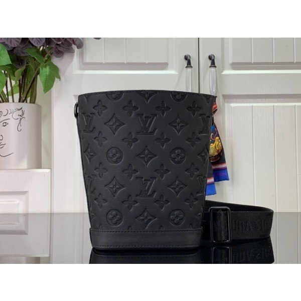 ✨루이비통 남성 블랙 카메라백 - Louis vuitton Mens Black Camera Bag - lv1233x