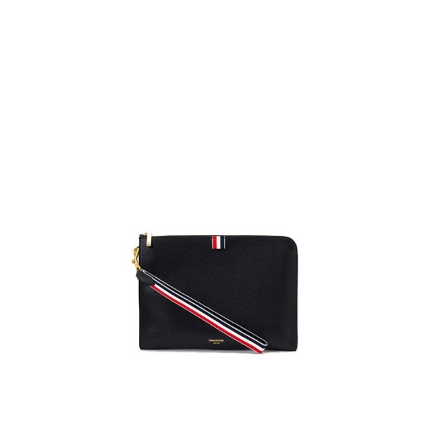 ✨톰브라운 남성 페블 삼선 스트랩 클러치 MAC083A 00198 001【매장-200만원대】 - Thom Browne Mens Black Clutch- th89x