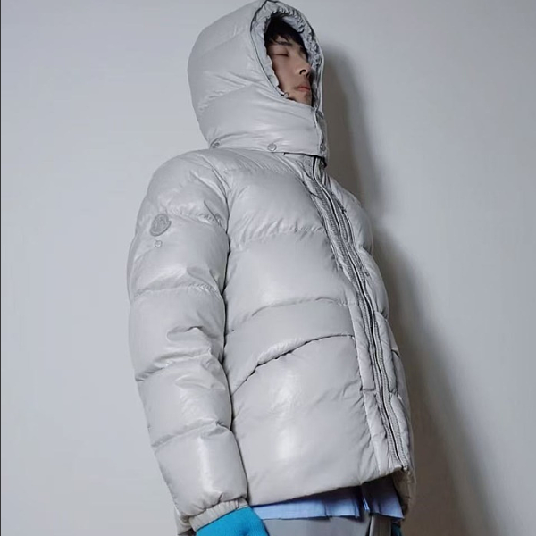 ✨몽클레어 남성 구스 화이트  패딩 - Moncler Mens White Padding - mo217x