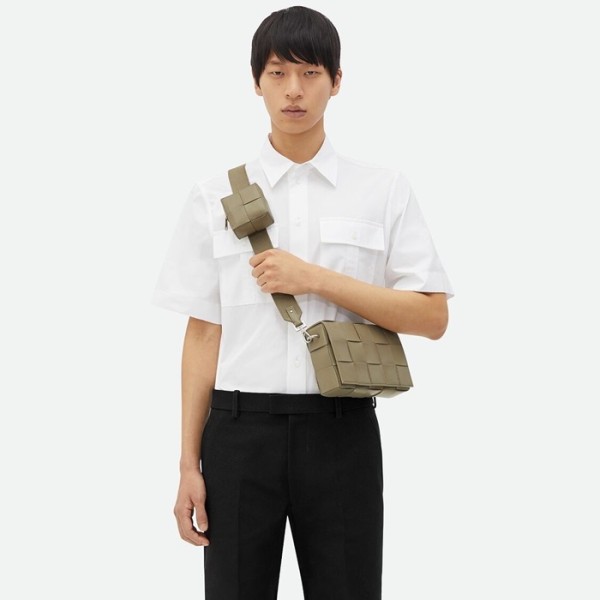 ✨보테가베네타 남성 카키 카세트백 - Bottega Veneta Mens Khaki Cassette Bag - bv244x