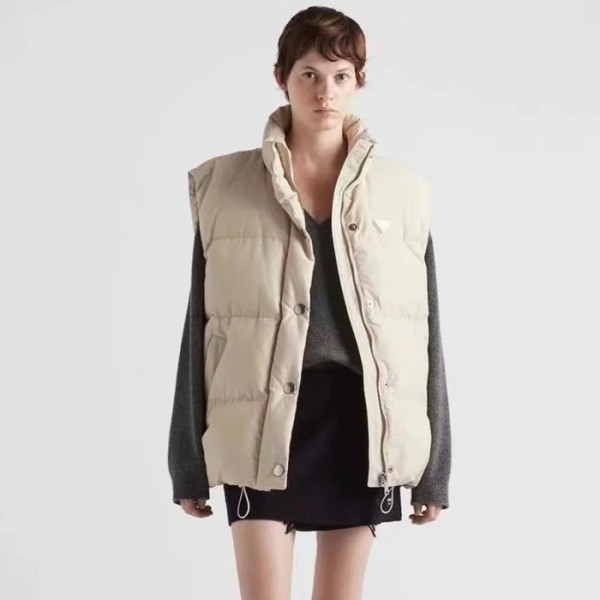 ✨프라다 여성 화이트 덕다운 베스트 - Prada Womens White Down Best - pr851x