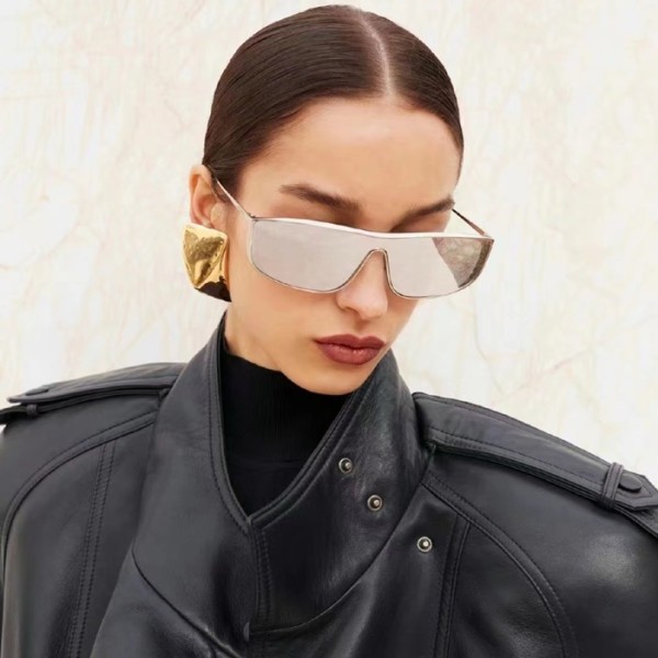 ✨입생로랑 여성 골드 이어링 - Saint Laurent Womens Gold Earring - acc906x