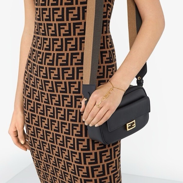 ✨펜디 여성 골드 팔찌 - Fendi Womens Gold Bangle - acc1321x