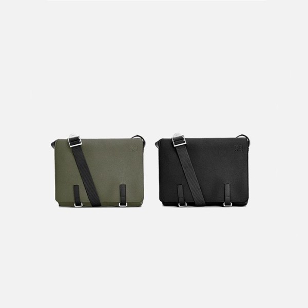 ✨로에베 남성 카키 메신져 백 - Loewe Mens Messenger Bag - lob945x