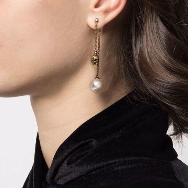 ✨알렉산더 맥퀸 여성 골드 이어링 - Alexander Mcqueen Womens Gold Earring - acc1876x