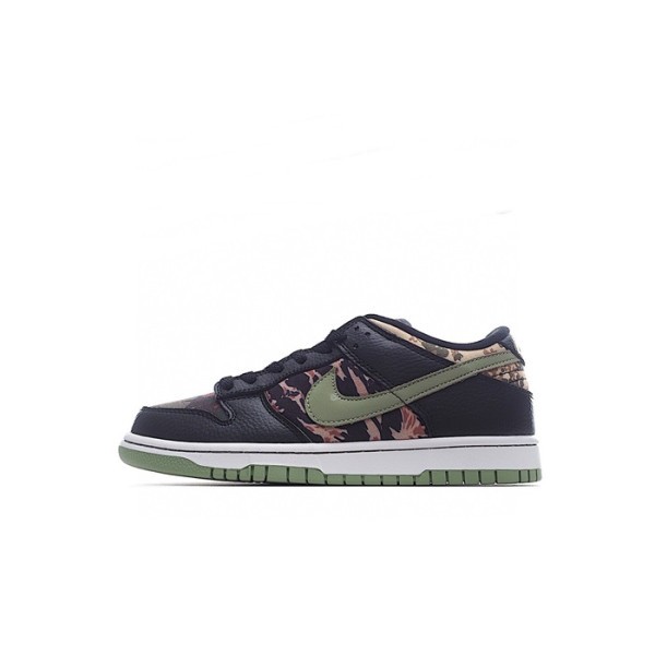 ✨나이키 남/녀 블랙 스니커즈 - Nike SB Dunk Low Unisex Sneakers - nis549x