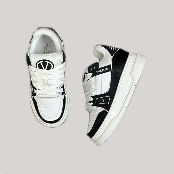 ✨발렌티노 남/녀 블랙 스니커즈 - Valentino Unisex Black Sneakers - vas749x