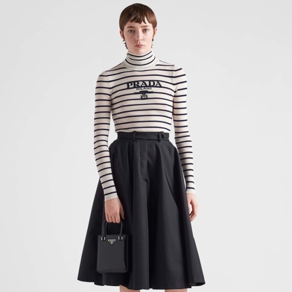 ✨프라다 여성 터틀넥 니트 - Prada Womens Turtle-neck Knits - prc2218x