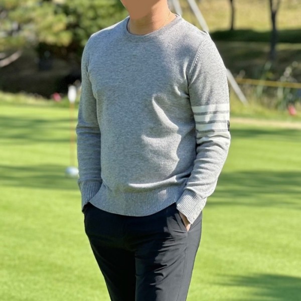 ✨[AMAZINGCRE] 어메이징크리 남성 에센셜 고스트 스웨터 - gol1467x