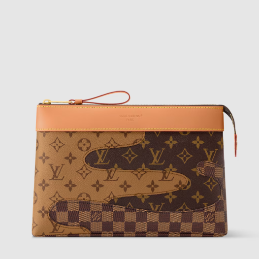 루이비통 남성 포쉐트 보야쥬 MM 클러치 M26015 - Louis vuitton Mens Pochette Voyage MM Clutch Bag - lvb8117x