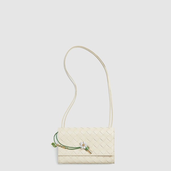 ✨보테가 베네타 여성 안디아모 데이지 파우치 - Bottega veneta Womens Andiamo Daisy Pouch - bvb10116x