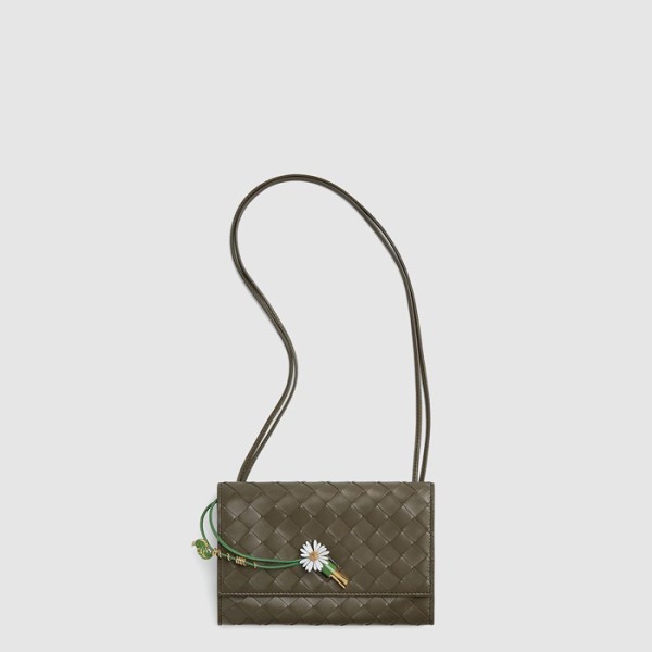 ✨보테가 베네타 여성 안디아모 데이지 파우치 - Bottega veneta Womens Andiamo Daisy Pouch - bvb10117x