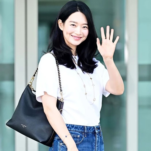 루이비통 신민아 멀티패스 (Multipass) 백 M29195