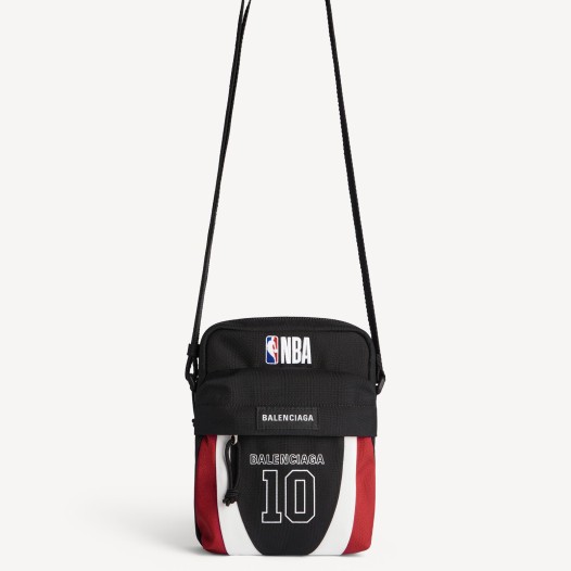 발렌시아가 남성 NBA 콜라보 익스플로러 크로스바디 파우치 블랙 Balenciaga Bag